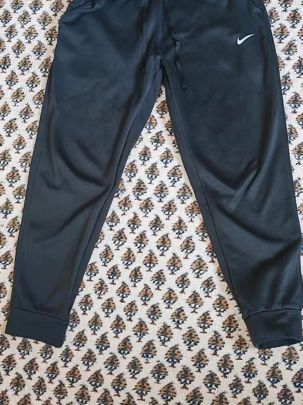 Nike Therma-FIT Joggers — Black, Size L